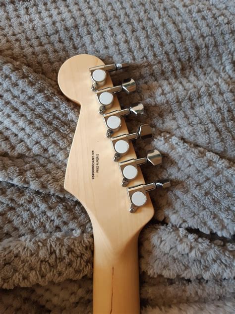 are there counterfeit fender squiers